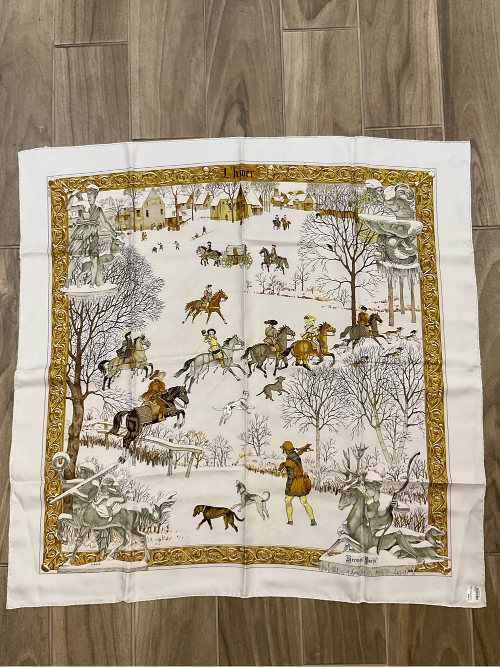 Hermes Scarf - Picture 1 of 6